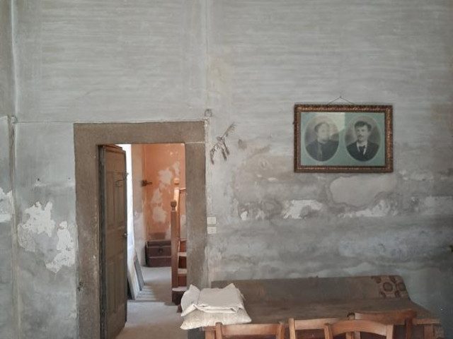 Cannobio Ortsgemeinde Traffiume wird dieses grosse geräumig Haus zum renovieren verkauft