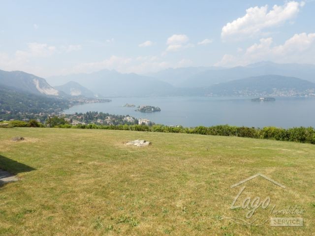 Stresa Villa mit einzigartigem Blick auf den Lago Maggiore und den Inseln