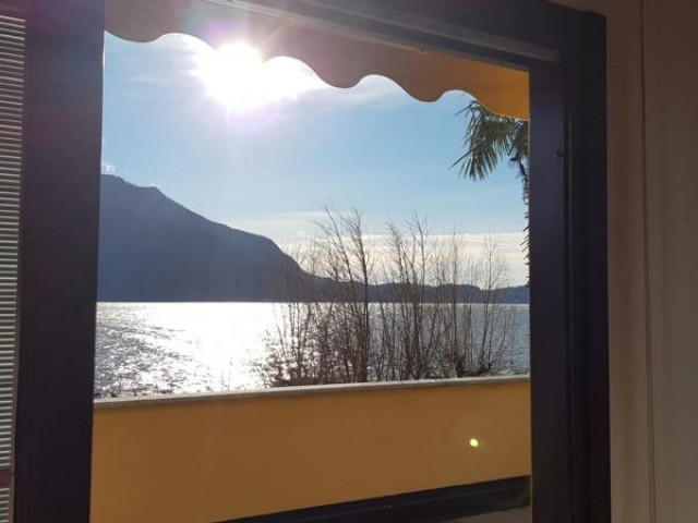 Ghiffa Villa mit See Zugang zum Lago Maggiore, diversen Parkplätzen und schönem Garten