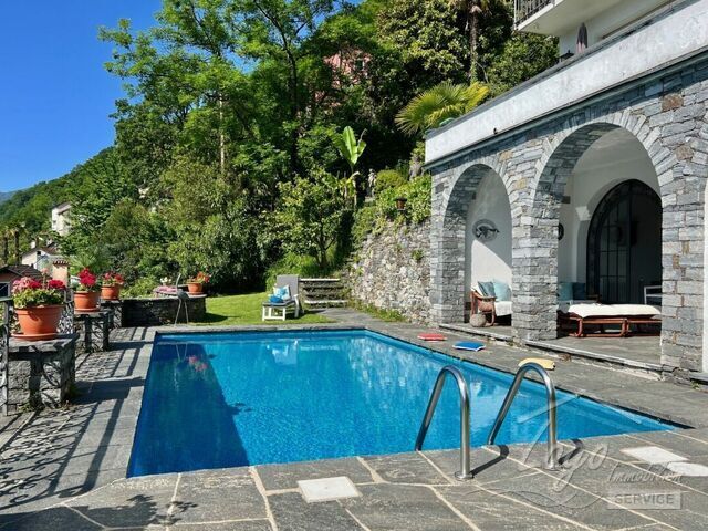 Ronco sopra Ascona Charmante Villa mit unglaublicher Sicht, Pool und Garten