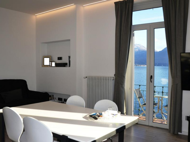 Ghiffa super moderne komplett renoviert 3 Zimmerwohnung mit traumhaften Blick auf den Lago Maggiore,nur wenige Schritte zum Yach