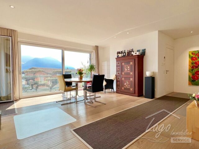 Porto Ronco-Ascona Luxuriöse 2,5 Zimmerwohnung in direkter Seenähe