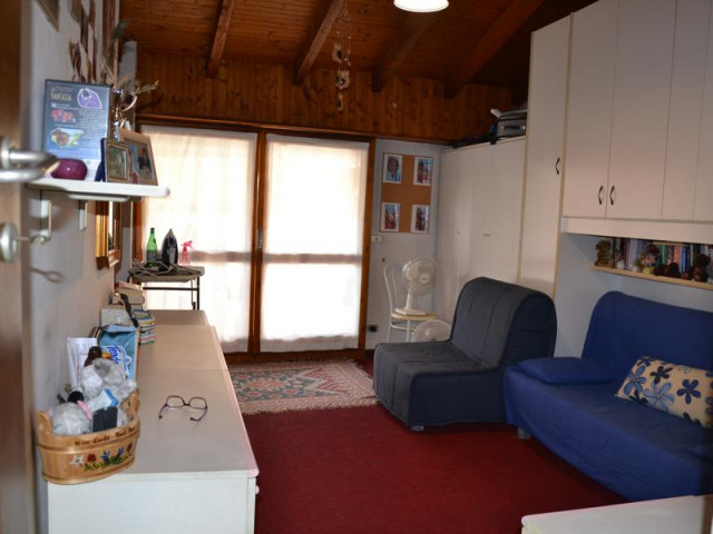 Intra-Verbania Lago Maggiore  Im Zentrum von Intra  geräumige 3 Zimmer Wohnung